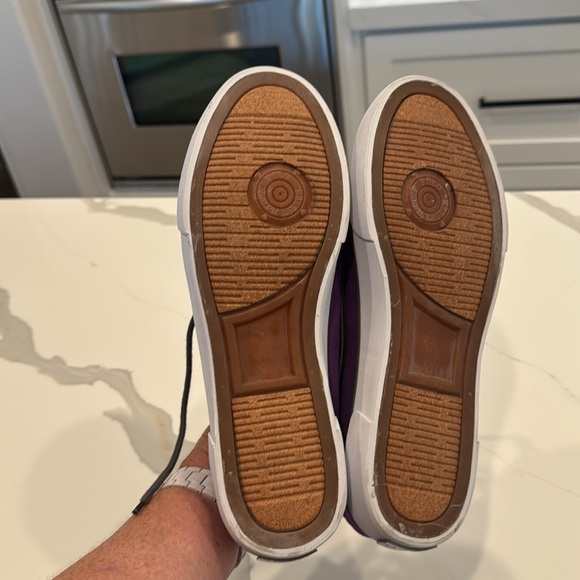 Purple Boat Shoes with White Soles
New 10.5 - Picture 8 of 8